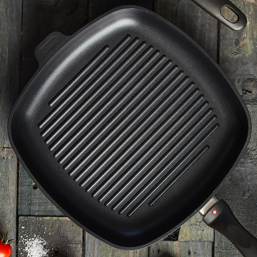 Swiss Diamond XD Classic Square Shallow Grill Pan 28cm - Image 03