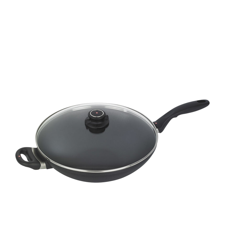 Swiss Diamond XD Classic Wok 32cm - Image 01