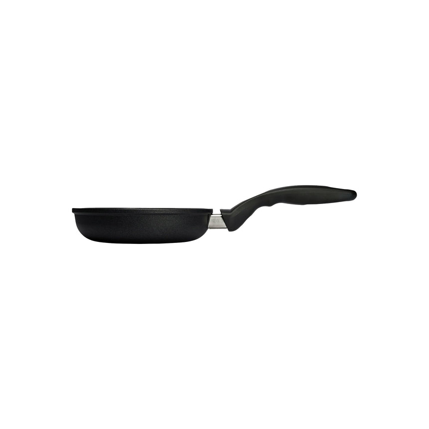 Swiss Diamond XD Induction Fry Pan 18cm - Image 02