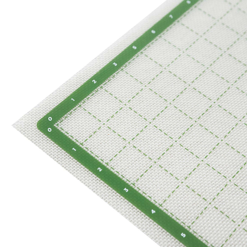 Tovolo Pro-Grade Baking Mat Half Sheet 42x29cm - Image 04