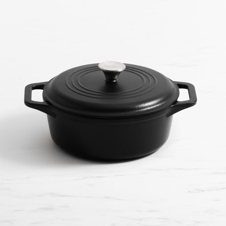 Victoria Enamelled Cast Iron Dutch Oven 3.8 Litre - Image 01