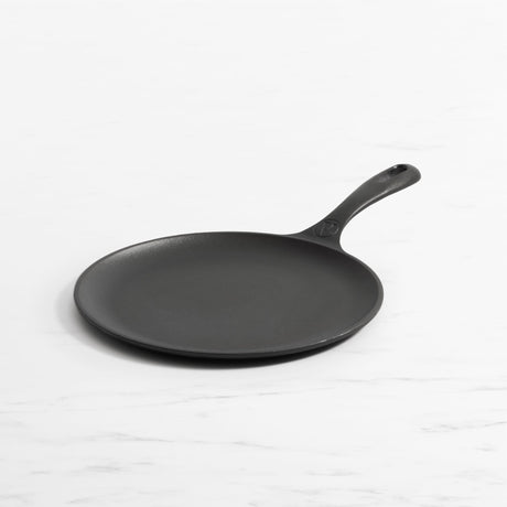 Victoria Seasoned Cast Iron Round Griddle Pan 26cm - Image 01