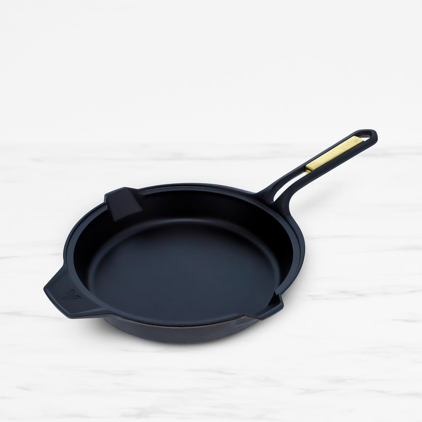 Victoria Signature Soft Seasoned Cast Iron Skillet 25cm in Black - Image 01