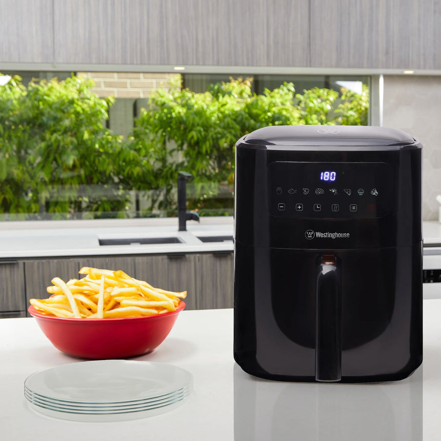 Westinghouse Opti-Fry Air Fryer 6 Litre in Black - Image 03