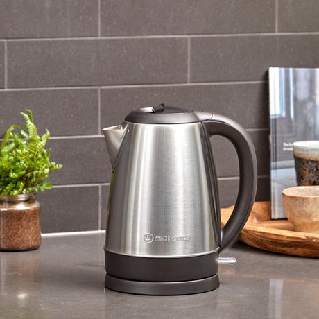 Westinghouse Stainless Steel Electric Kettle 1.7 litre - Image 02