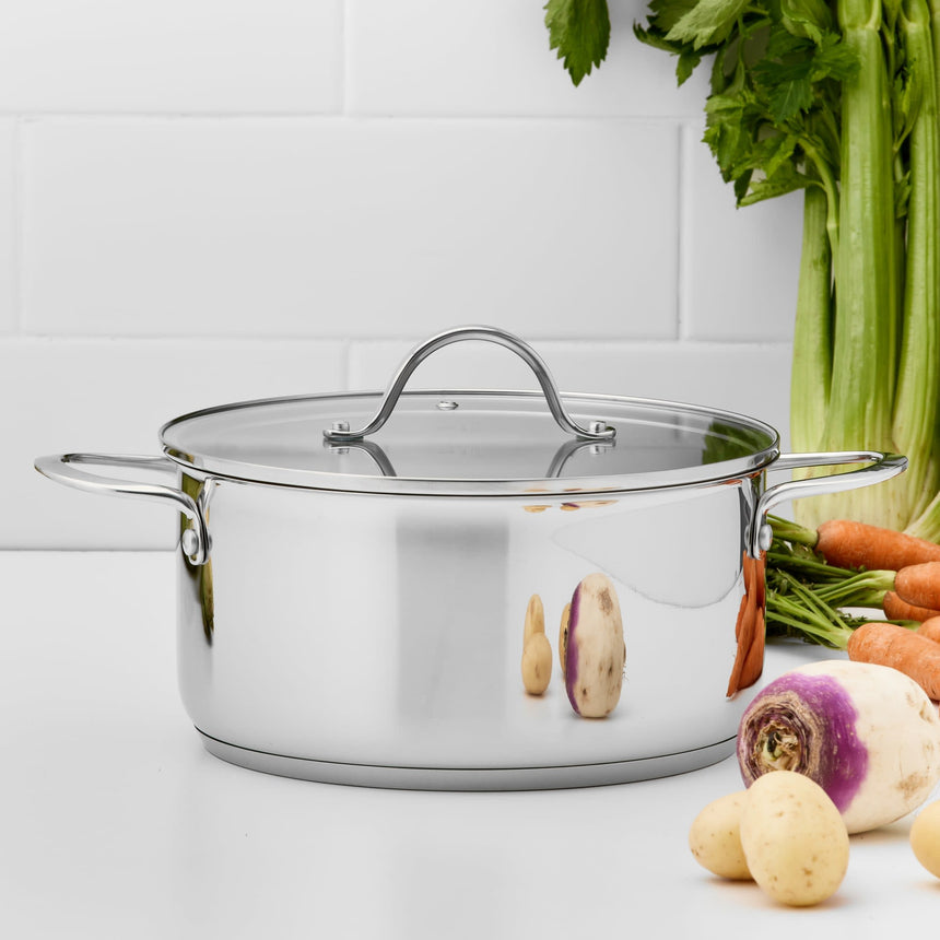 Wolstead Steeltek Stainless Steel Casserole with Lid 24cm 4.8L - Image 02