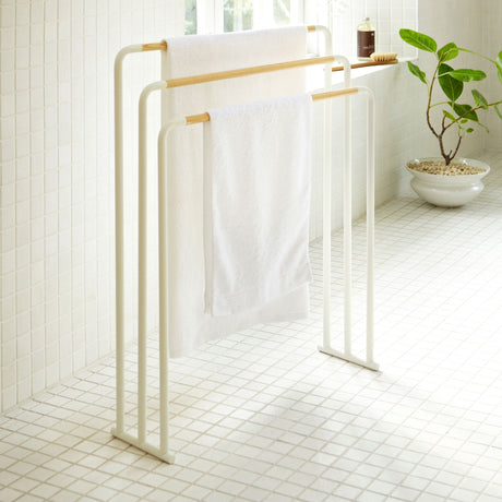 Yamazaki Plain Bath Towel Hanger White - Image 02