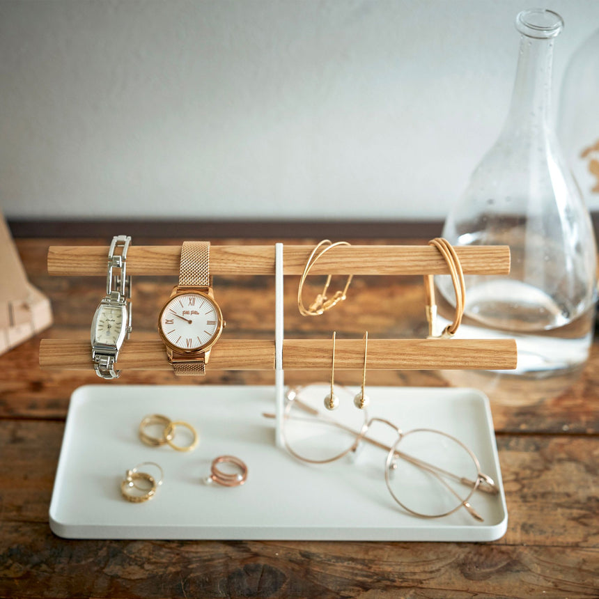 Yamazaki Tosca Bracelet and Watch Stand - Image 03