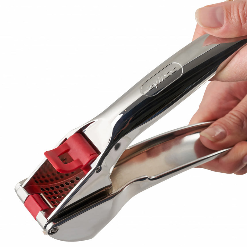 Zyliss Easy Release Garlic Press - Image 02